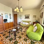 Apartman Mazzini 177 - *